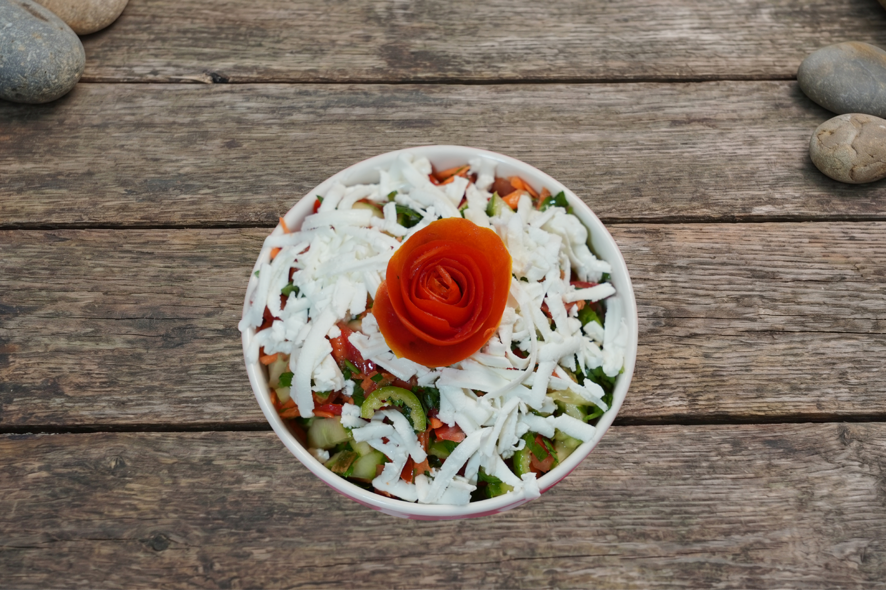 Peynirli Salata